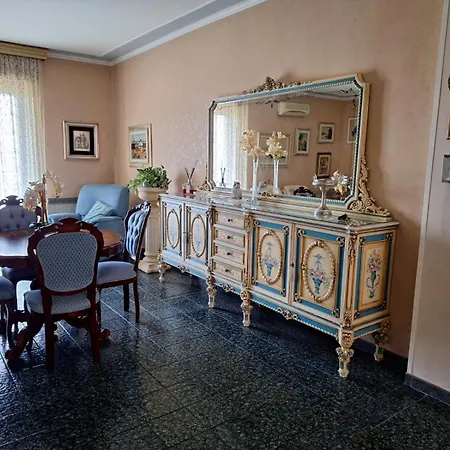 Casa In Puglia Da Ada شقة ميسانيي